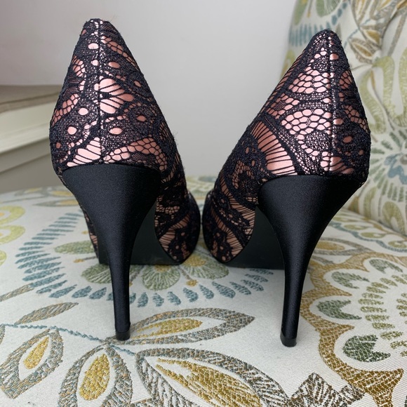 Lulu Townsend Satin Pink With Lace Heels Sz 6.5 - Picture 3 of 4